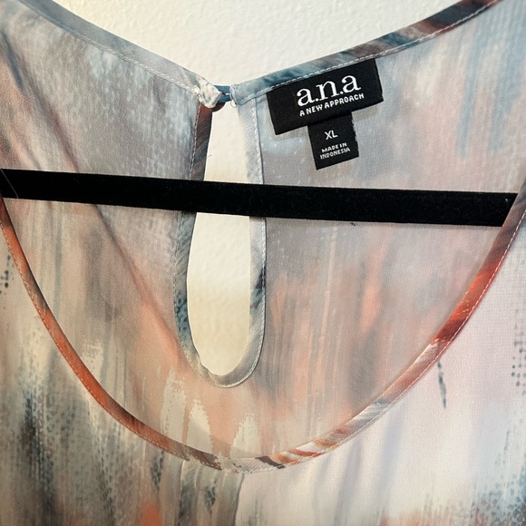 Sheer Tank Top - Picture 2 of 3